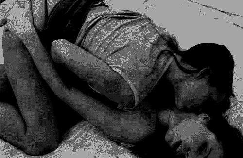 lesbian gifs — 20