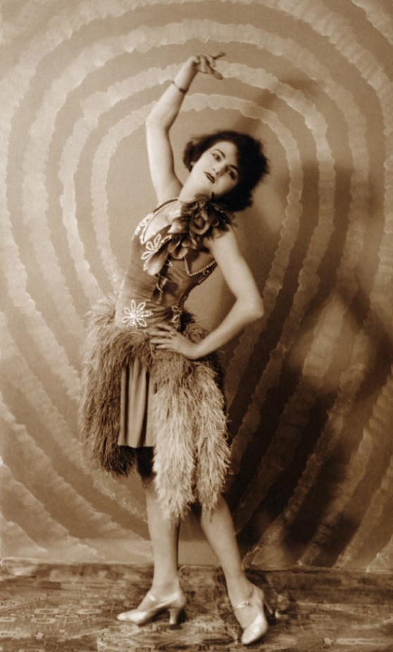 Vintage Glamour Photos — 13